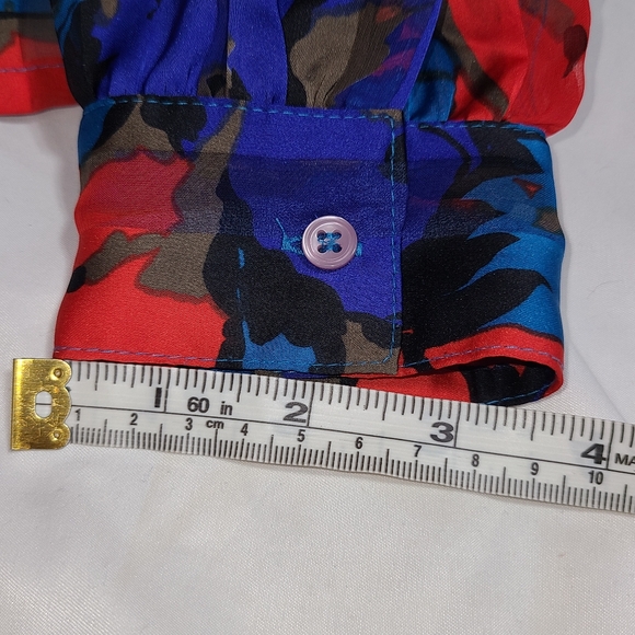 1980's Abstract Stripe turtleneck Blouse - Picture 5 of 16